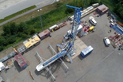 Mobile workover rig for deep geothermal energy GWR 100